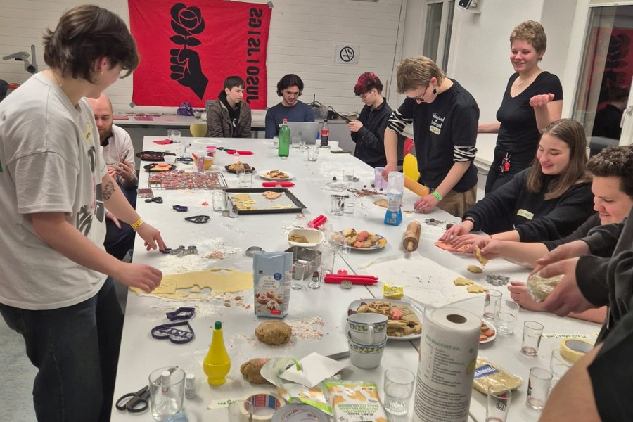 Mitgliederversammlung Dezember + Guezeln